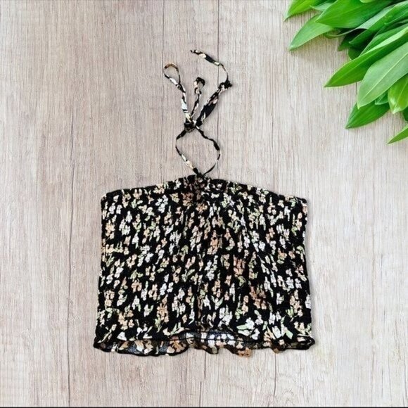 Altar’d State Darby Smocked Top in Black Medium - Picture 4 of 6